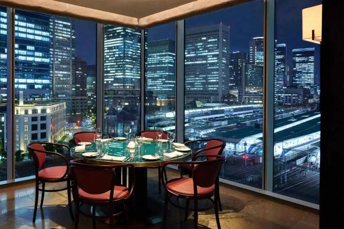 The 14 Best Family Hotels in Tokyo, Japan (Updated 2025) 23 Four-Seasons-Hotel-at-Marunouchi