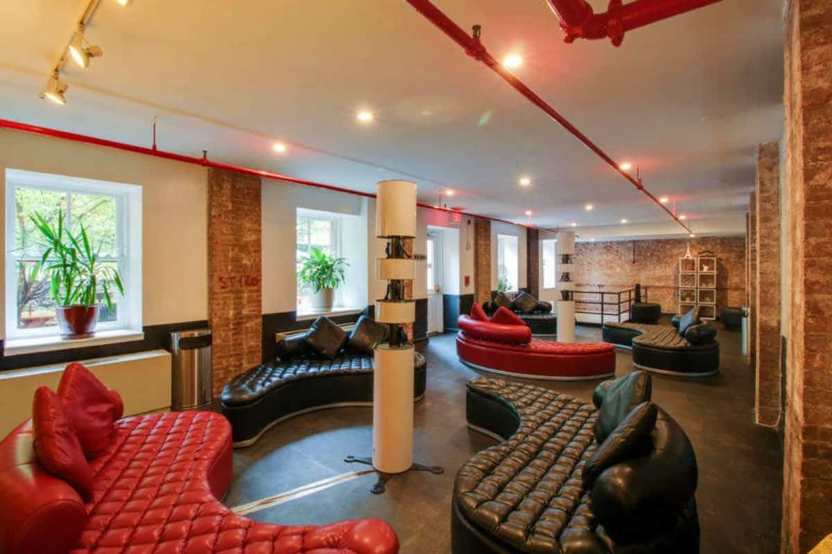 The 12 Best Hostels in New York City (Updated 2025) 21 HI-NYC-Hostel