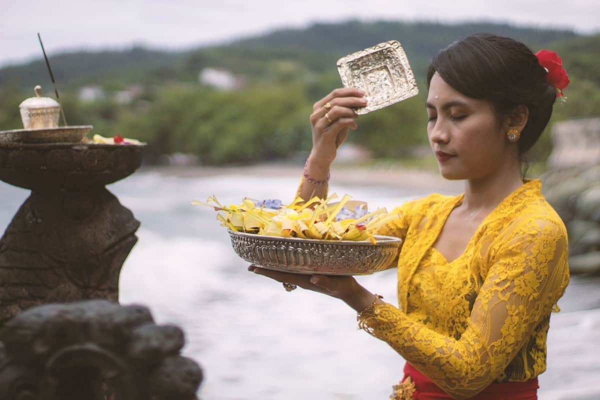 Bali vs Thailand in 2025: An Honest Comparison 7 They-Boast-Two-Very-Different-Religious-Cultures