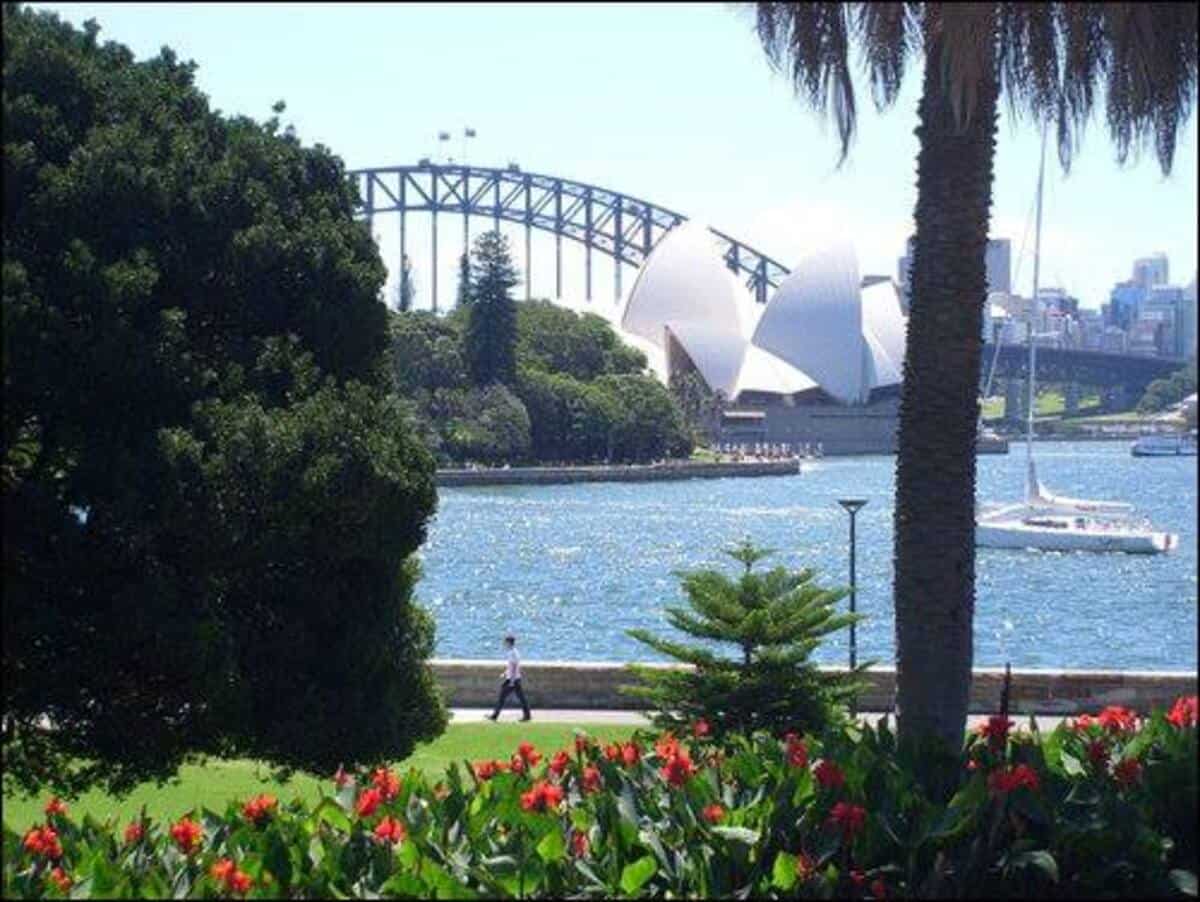 A-Huge-Country-to-Explore