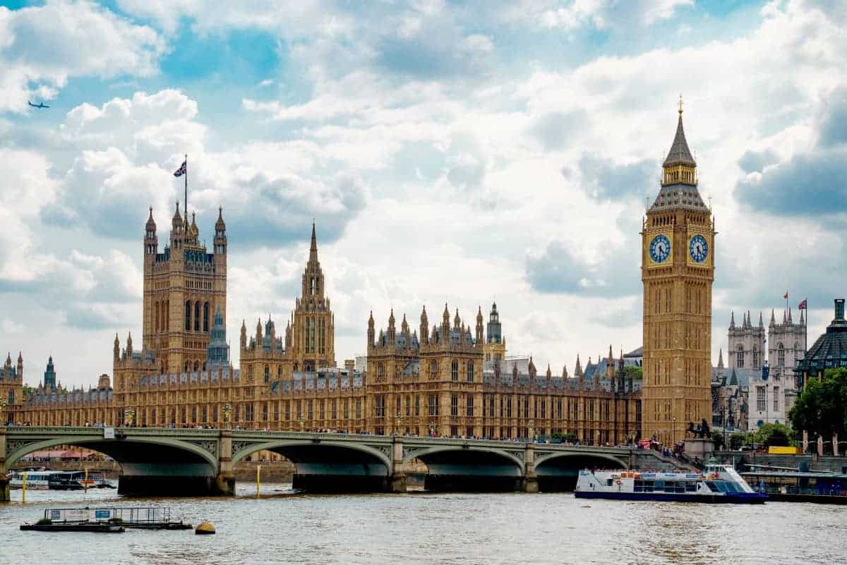 34 Most Famous European Landmarks You Have to See 37 Big-Ben-London-United-Kingdom