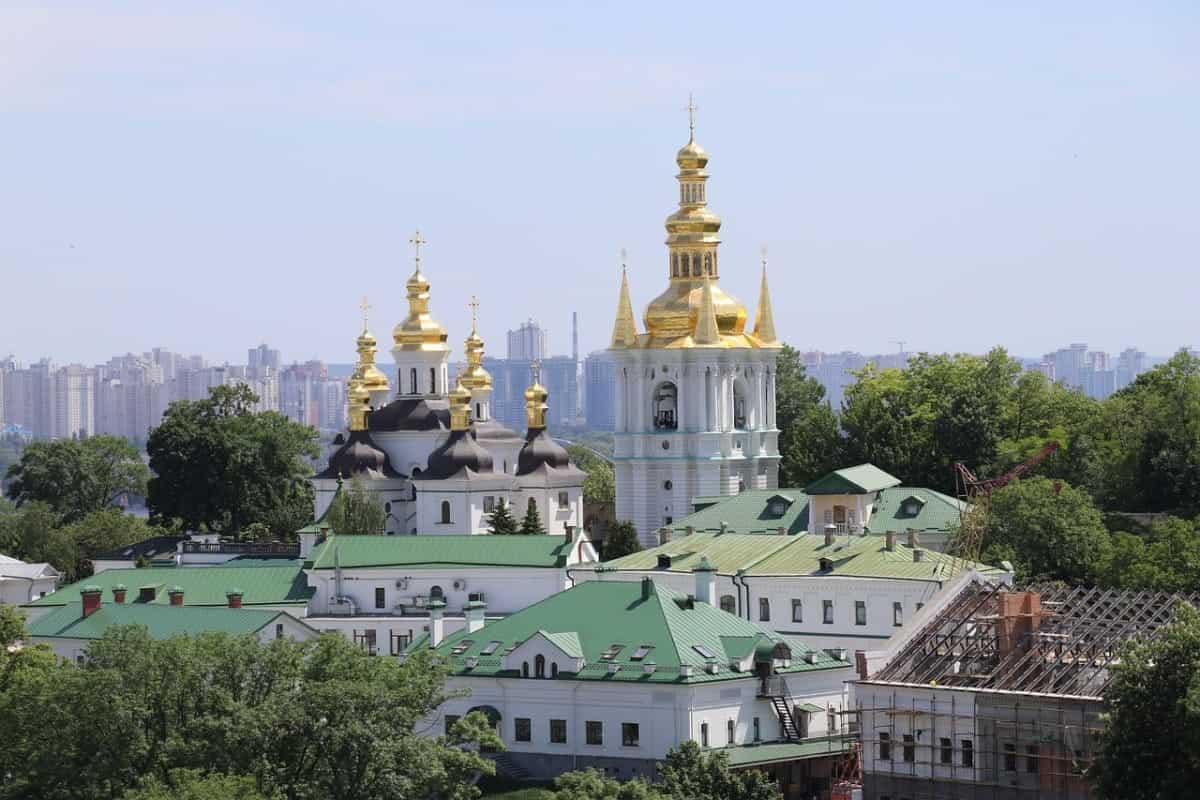 34 Most Famous European Landmarks You Have to See 48 Kyiv-Pechersk-Lavra-Kyiv-Ukraine