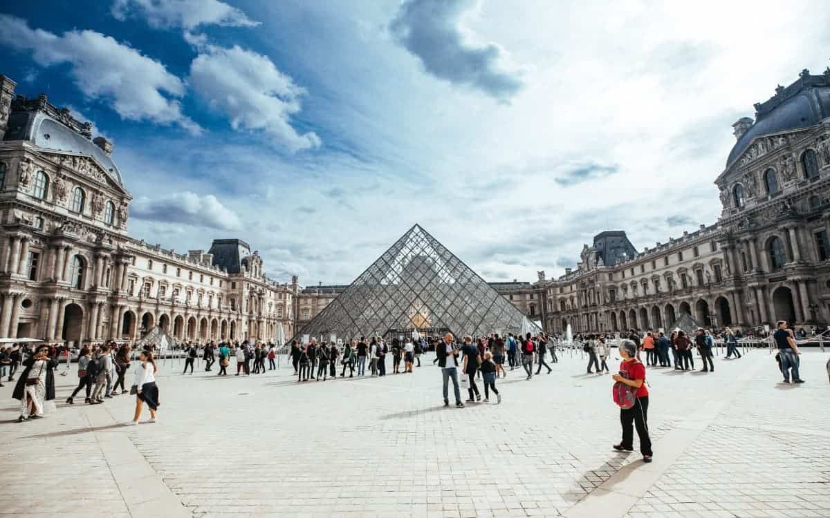 34 Most Famous European Landmarks You Have to See 39 Louvre-Museum-Paris-France