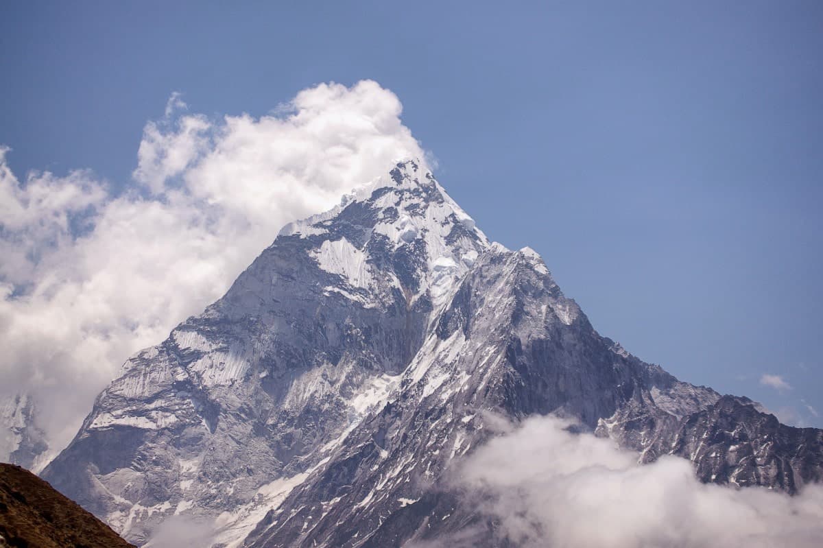 Mount-Everest-China-Nepal