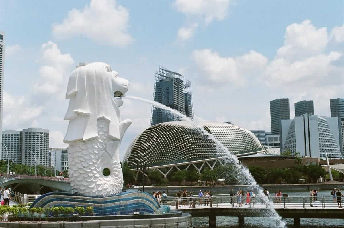 16 Pros And Cons Of Living In Singapore In 2023 16 Pros And Cons Of Living In Singapore In 2023