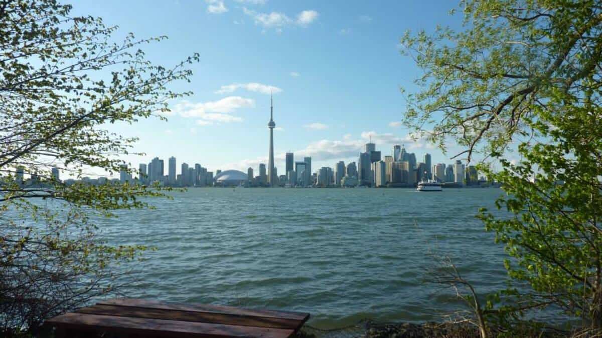 Slow-Healthcare-In-Canada