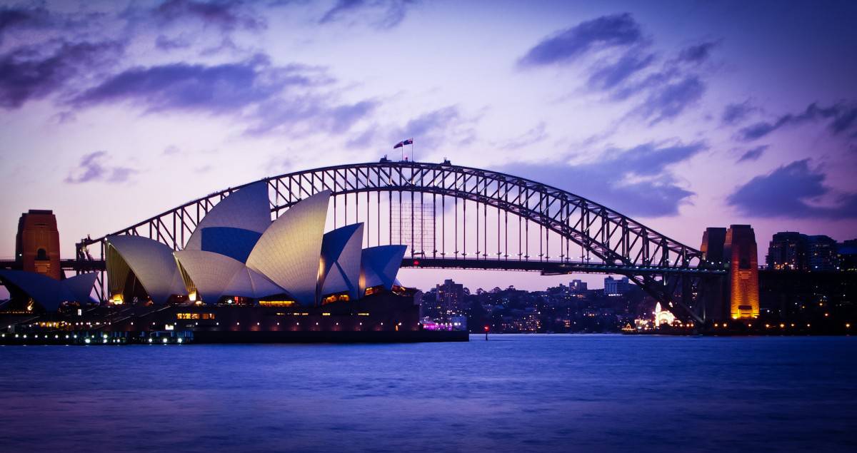Sydney vs Melbourne: An Honest Comparison To Help You Choose 23 Sydney-Harbour-Skyline
