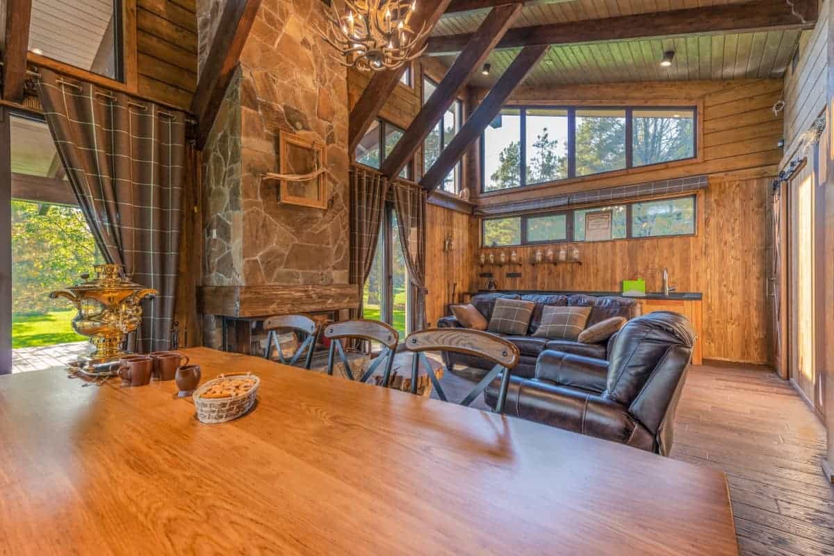 Treehouse-on-a-Coffee-Farm-Atenas