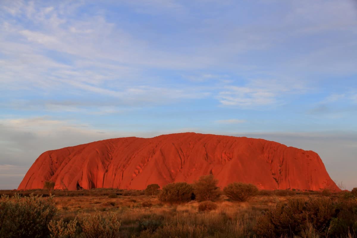30 Famous Australian Landmarks Not To Miss (Updated 2025) 4 Ayres-Rock-Central-Uluru