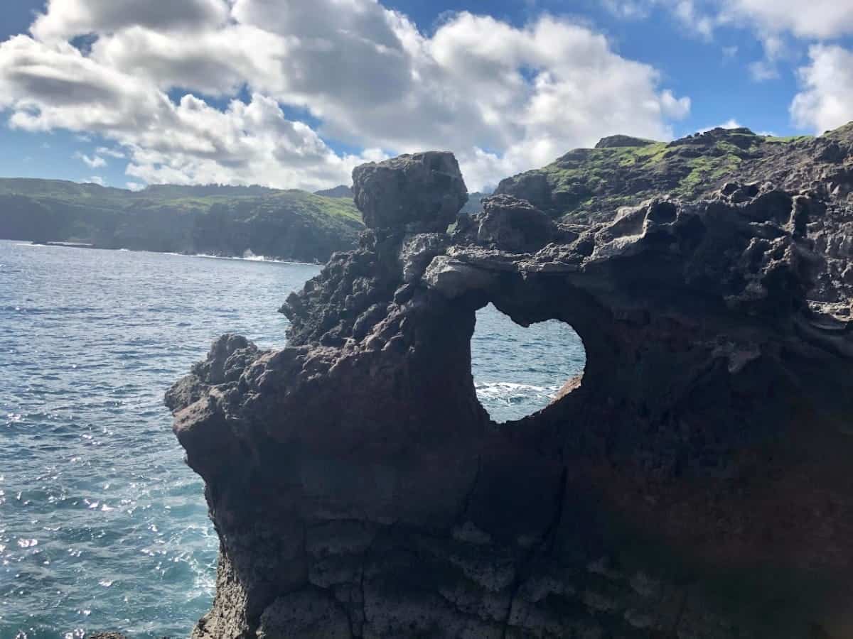 Heart-Rock-Hawaii