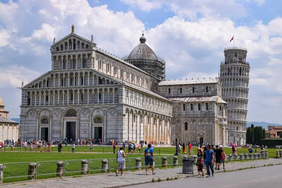Pros-And-Cons-Of-Living-In-Italy