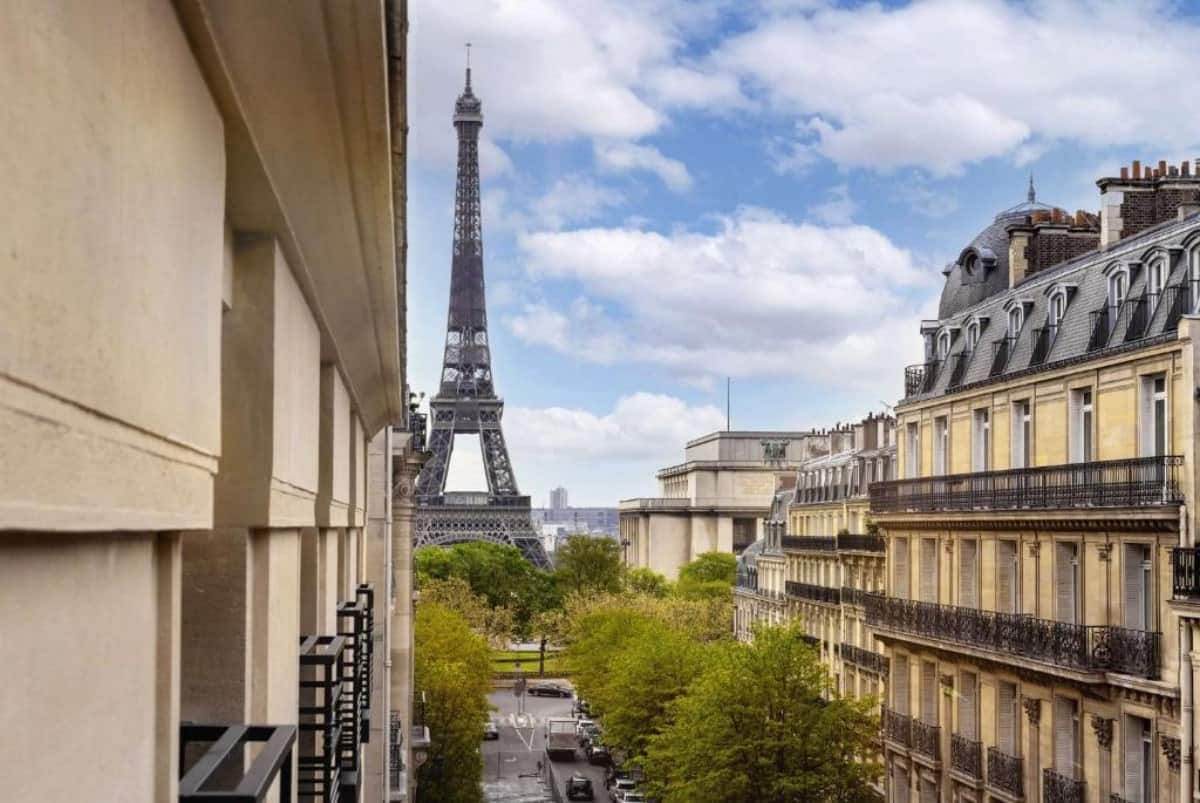 The 15 Best Hotels With View Of The Eiffel Tower in 2025 22 Canopy-By-Hilton-Paris-Trocadero