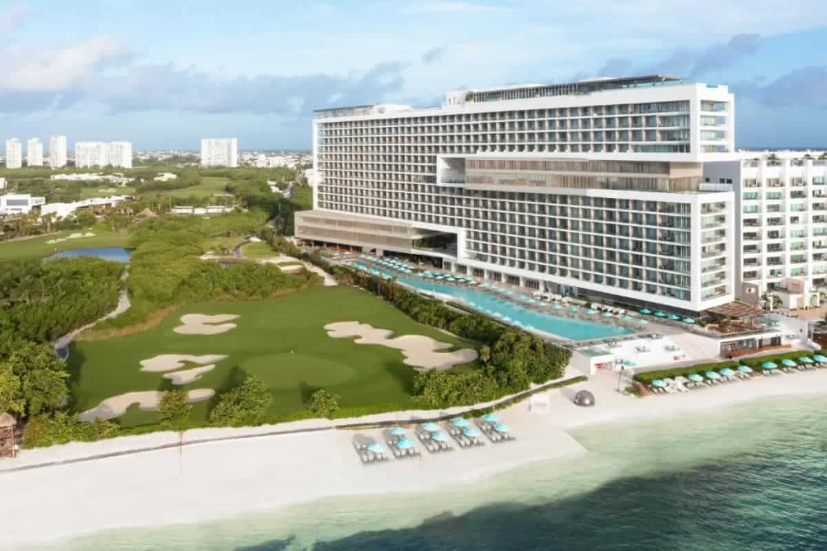 Dreams-Vista-Cancun-Golf-&-Spa-Resort