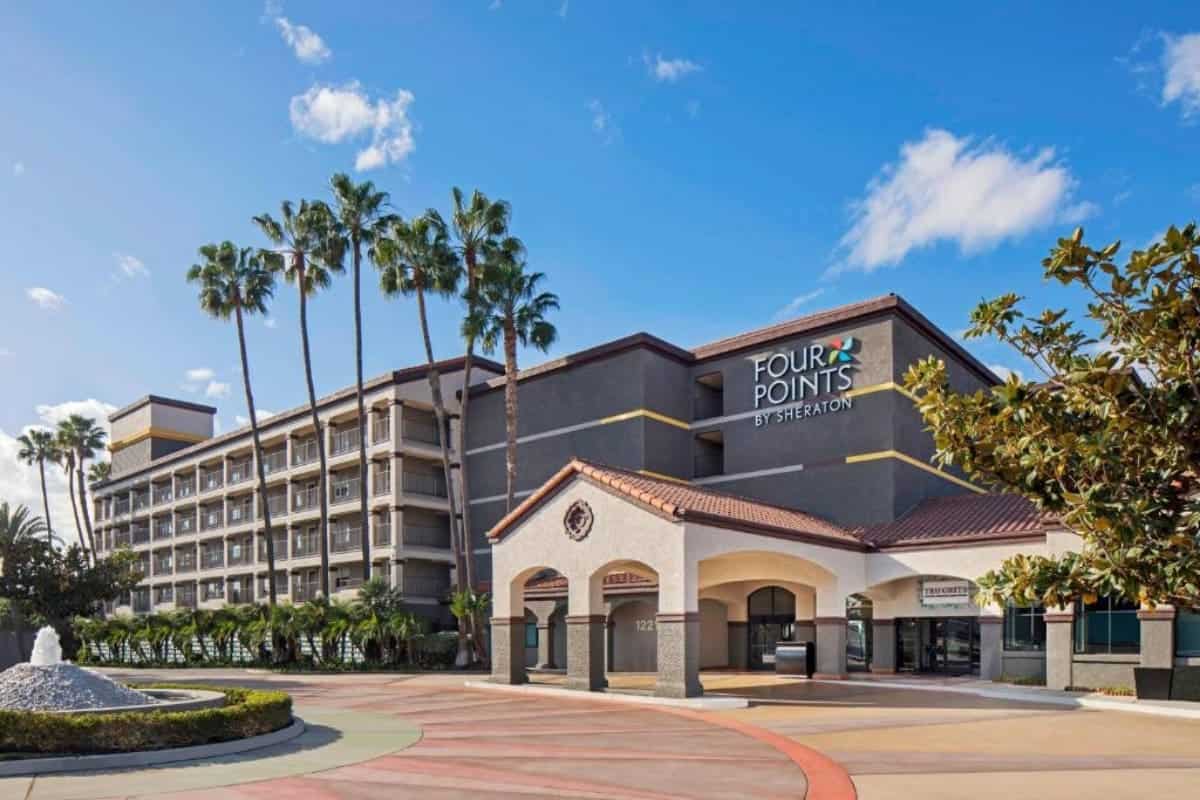 15 Hotels Within Walking Distance To Disneyland, CA (2025 Guide) 29 Four-Points-by-Sheraton-Anaheim
