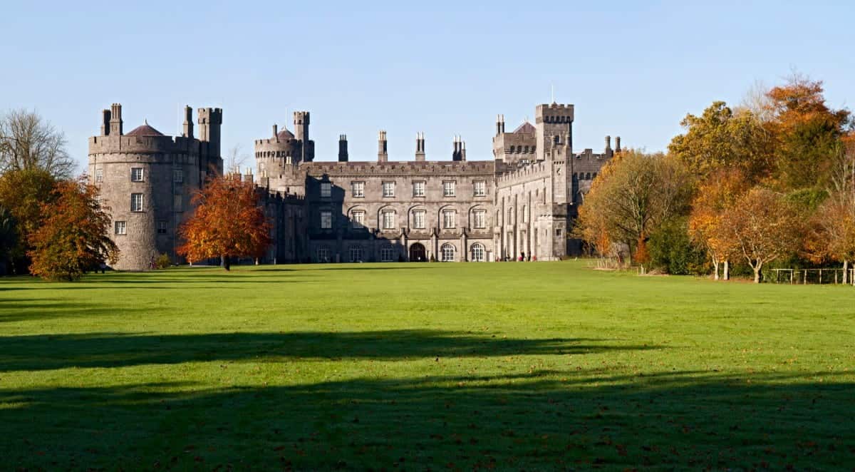 20 Most Famous Landmarks in Ireland - How Many Do You Know? 41 Kilkenny-Castle