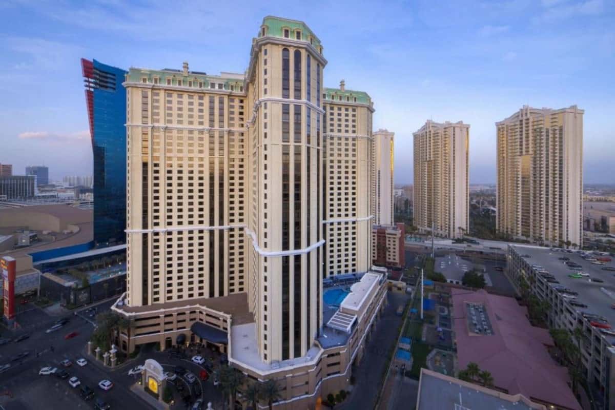 The 14 Best Hotels Off The Strip In Las Vegas in 2025 18 Marriott’s-Grand-Chateau