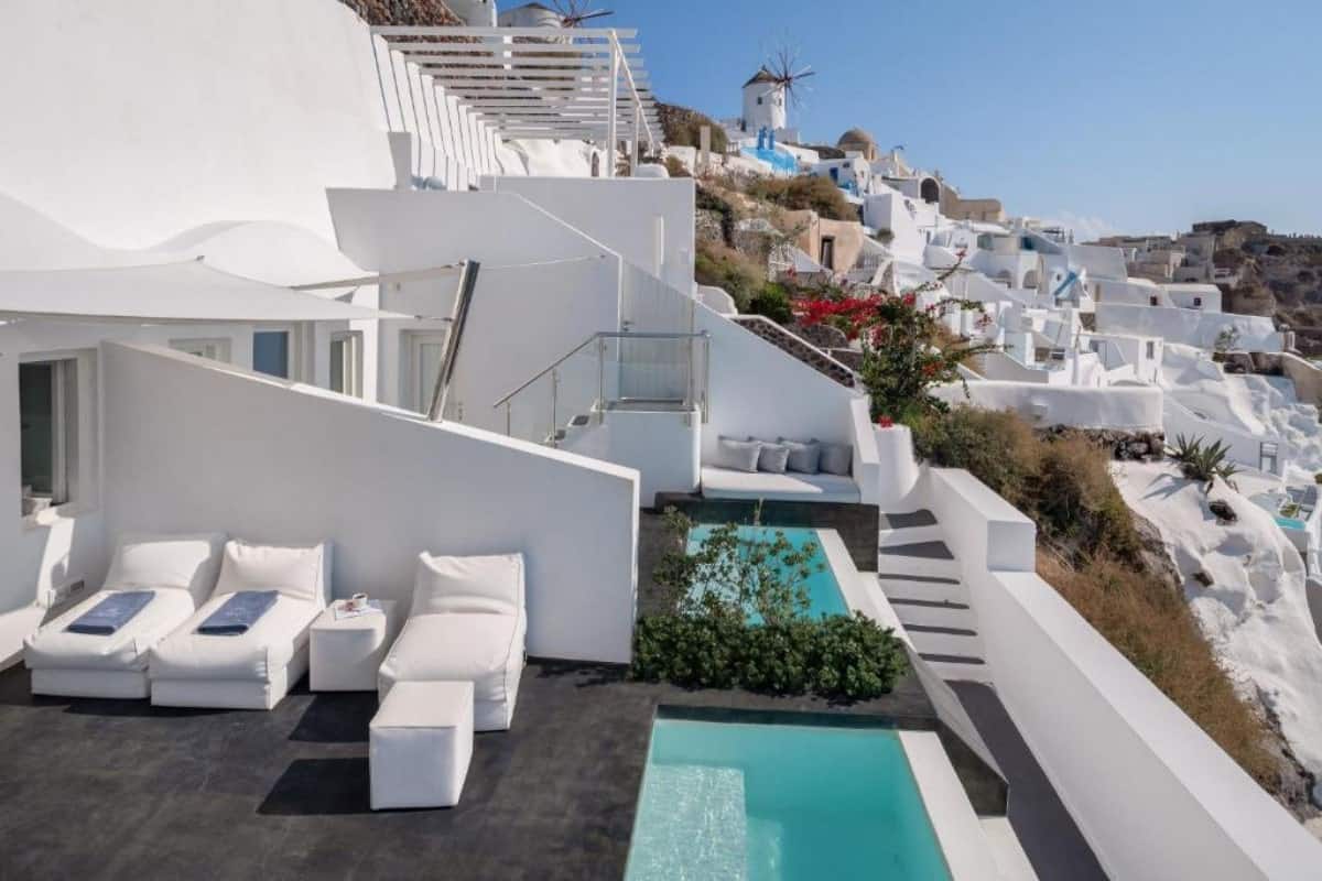 15 Best Santorini Cave Hotels With Private Pools (Stay In Style) 20 Marizan-Caves-and-Villas