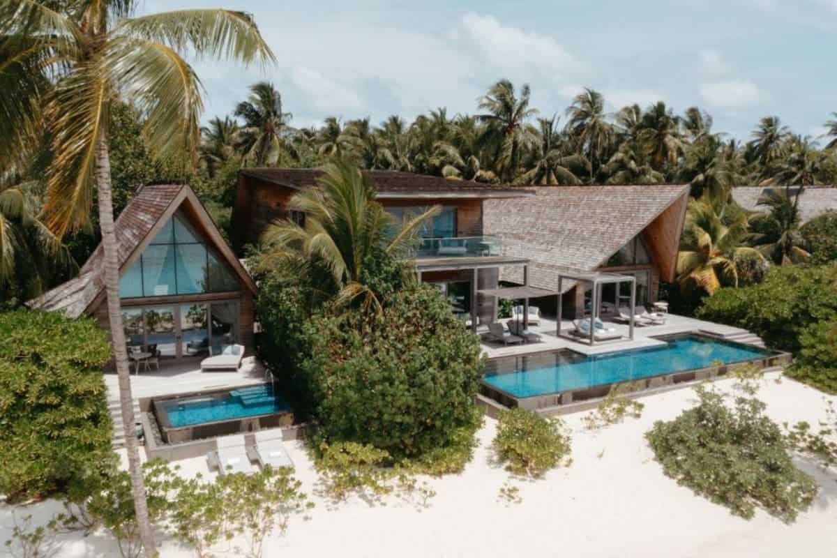 The-St-Regis-Maldives-Vommuli-Resort