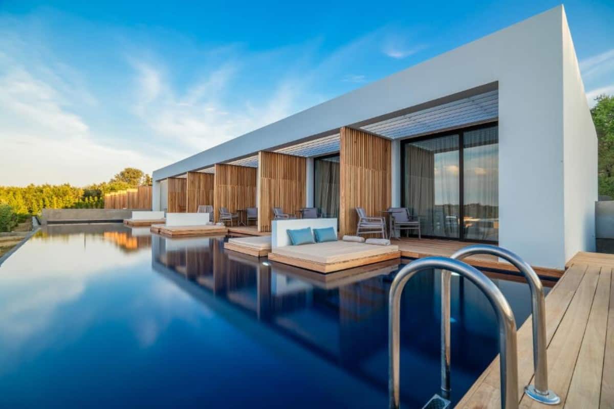The 16 Best Hotels With Swim Up Rooms in Greece (2025 Guide) 23 Zante-Maris-Suites-Zante