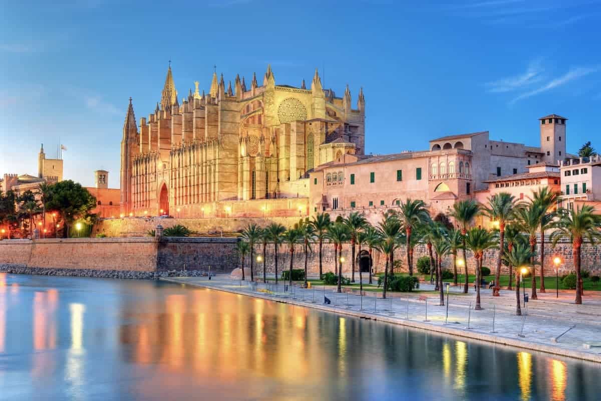 Cathedral-of-Palma-de-Majorca-Spain