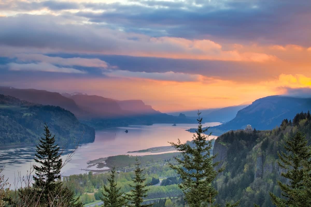Columbia-River-Gorge-Oregon