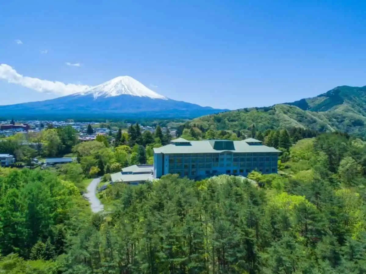 The 8 Best Hotels With Views Of Mount Fuji (2025 Guide) 4 Fuji-View-Hotel-Japan