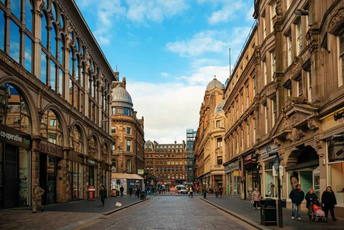 The 15 Most Dangerous Cities In The UK (2025 GUIDE) 9 A-Street-View-of-Glasgow-UK