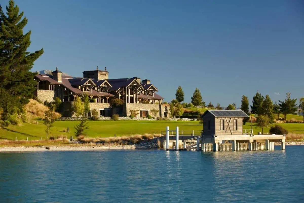 Blanket-Bay-Lake-Wakatipu