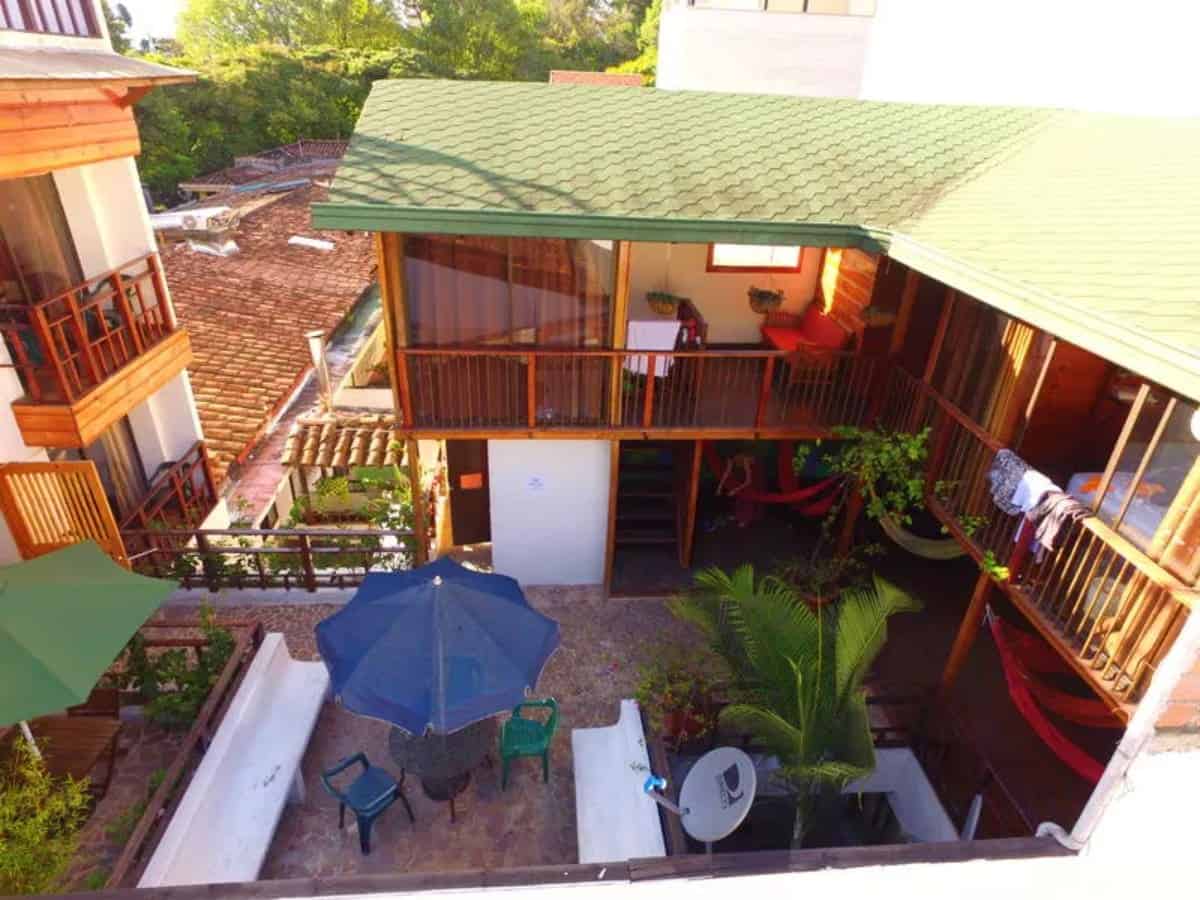 Casa-Kiwi-Hostel-Medellin