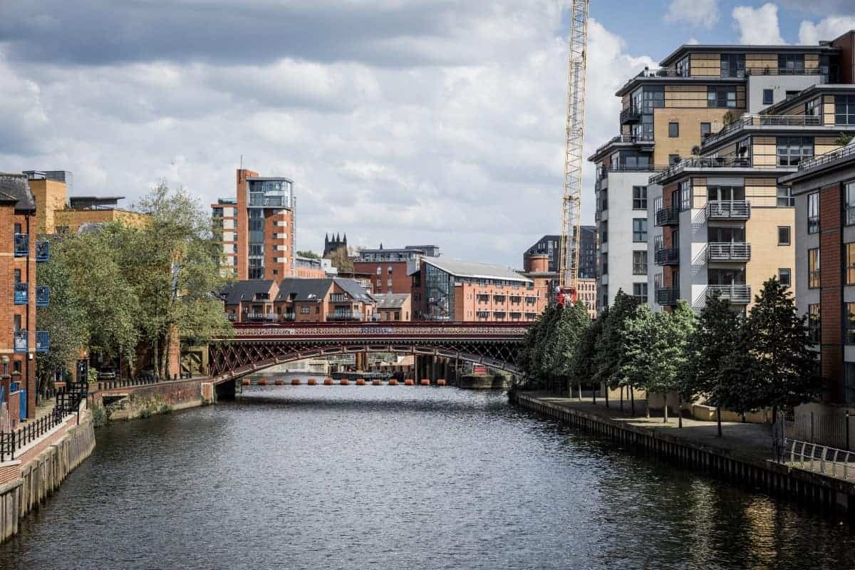 The 15 Most Dangerous Cities In The UK (2025 GUIDE) 10 Crown-Point-Bridge-Leeds