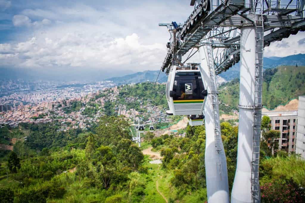 Gondola-Ropeway-Medellin-Colombia