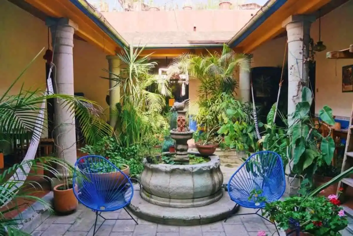 Hostal-Luz-de-Luna-Nuyoo