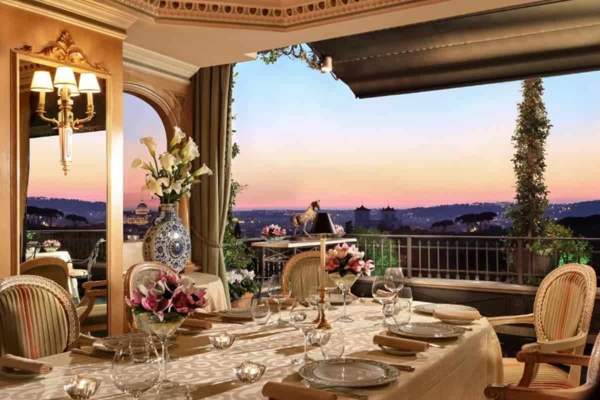 The 10 Best Hotels With A View In Rome (2025 Guide) 3 Hotel-Splendide-Royal