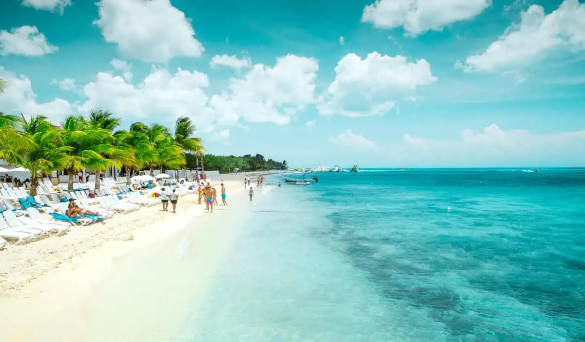 People-Enjoying-at-Cozumel-Island-Beach