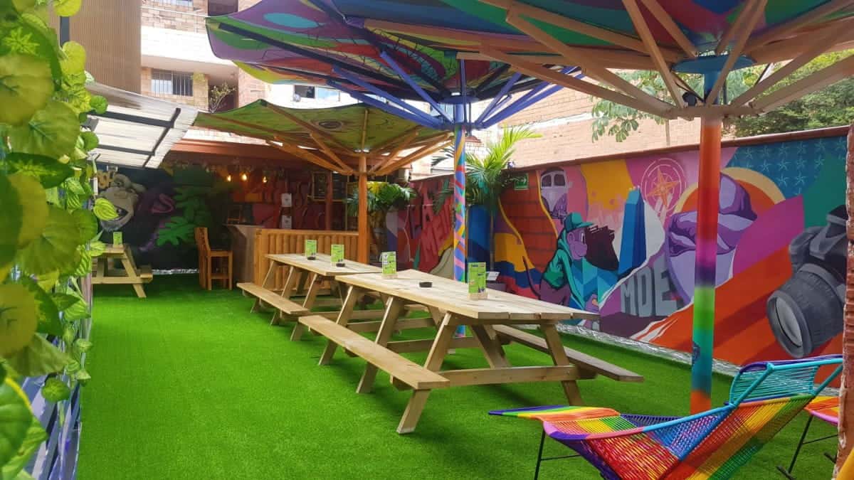 Purple-Monkey-Hostel