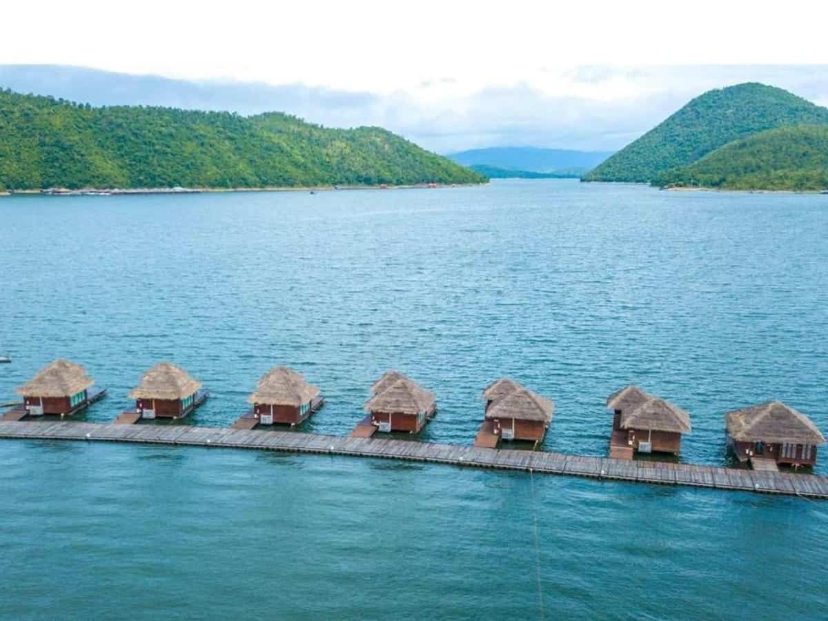 15 Amazing Over Water Bungalows in Thailand (2025 Guide) 15 Ruknam-Resort