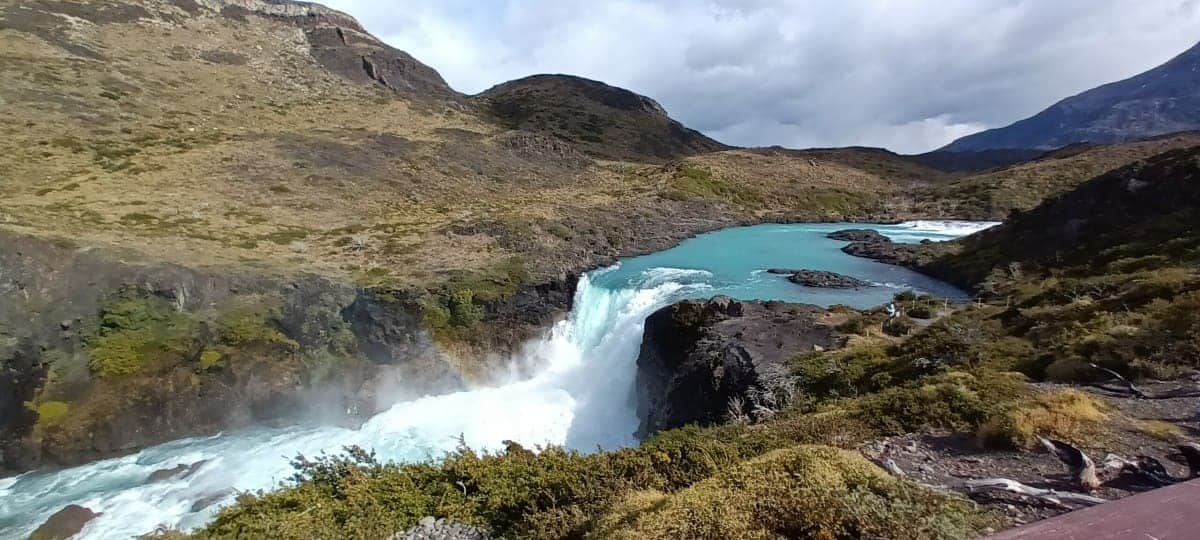 The-Incredible-Waterfall-in-Chile
