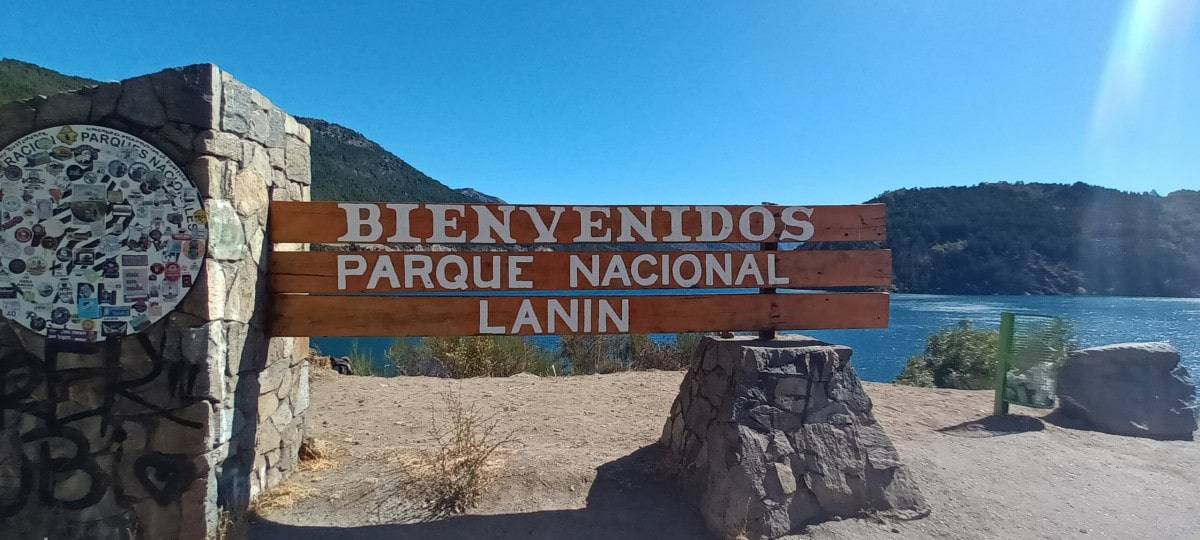 The-Lake-at-Lanín-National-Park