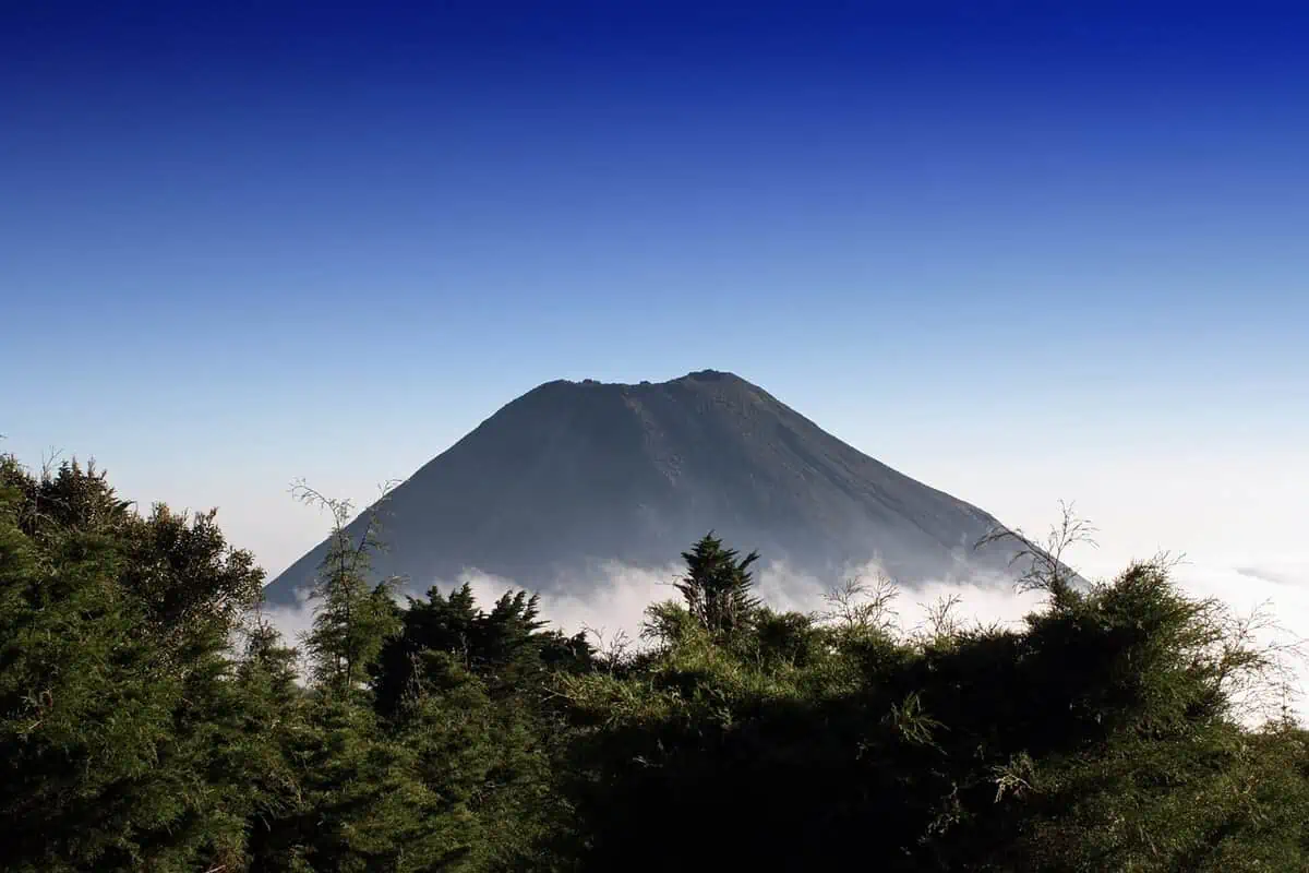 13 Safest Latin American Countries in 2025 (RANKED) 14 Izalco - El Salvador