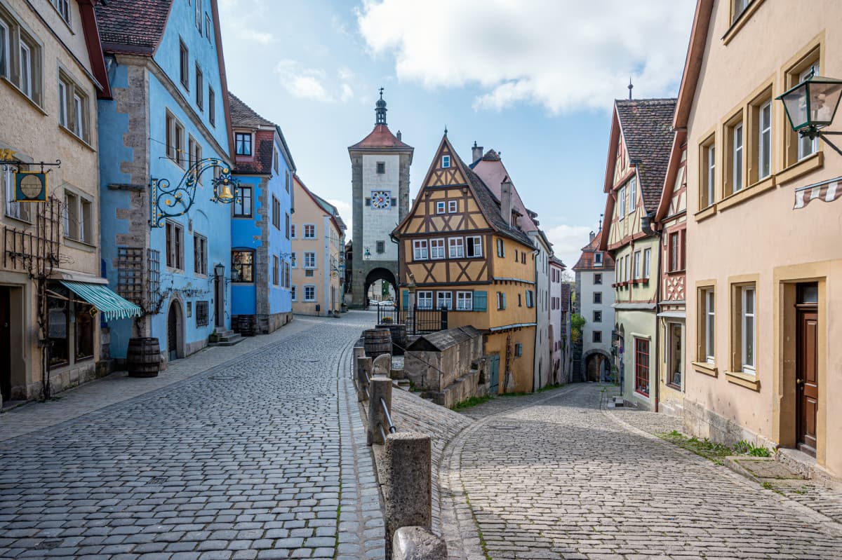Old-Town-of-Rothenburg-ob-der-Tauber